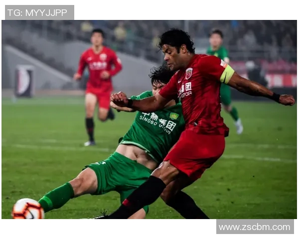 恒大与国安巅峰对决海报揭晓激情碰撞即将上演